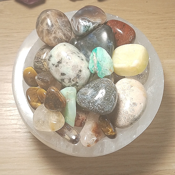 5 peice bundle pocket stones, tumbled crystals - Picture 2 of 2